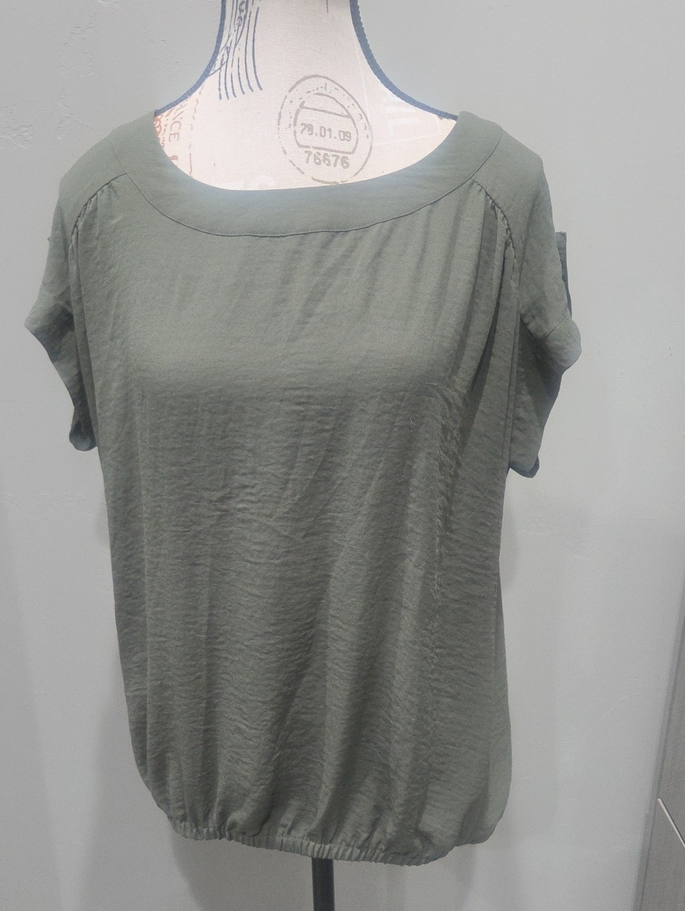 a.n.a Sage Green Short Dolman Sleeve Scoop Top